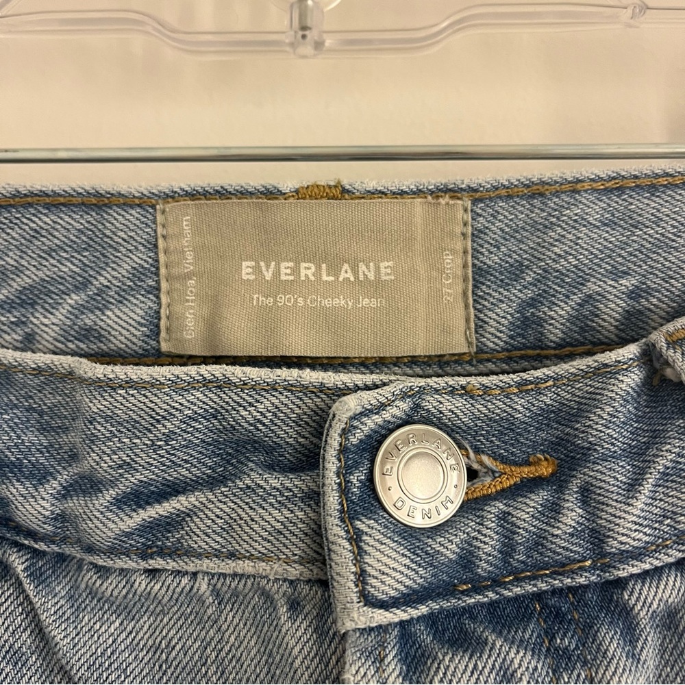 Everlane 90s Cheeky Jeans - Picture 7 of 11